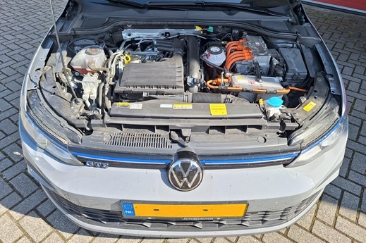 Rijervaring Chiptuning Volkswagen Golf 8 GTE 245 PK Voorkant