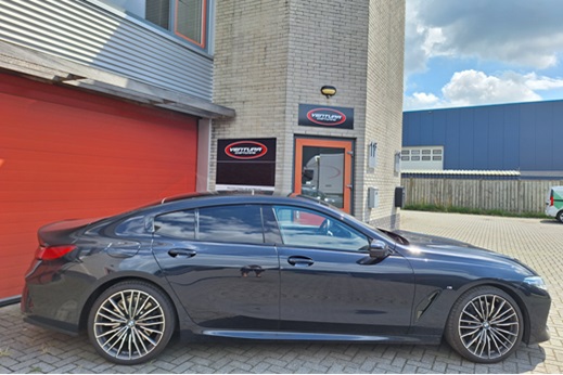 Rijervaring Chiptuning BMW 840i G15 333 PK Zijkant