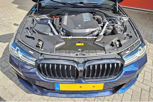 Rijervaring Chiptuning BMW 545E G31 394 PK Voorkant