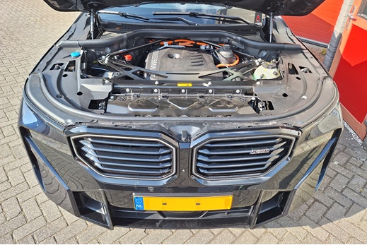 Rijervaring Chiptuning BMW XM 50e plug-in Hybride 476 PK G09 Voorkant