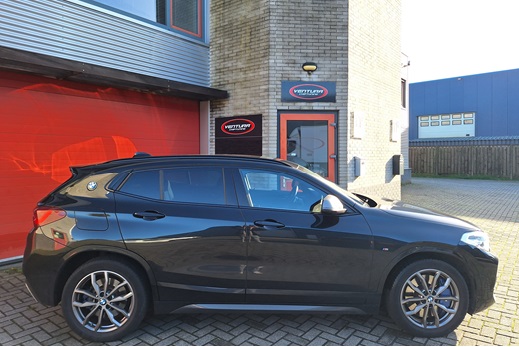 Rijervaring Chiptuning BMW X2 M35i 306 PK 450 NM Zijkant
