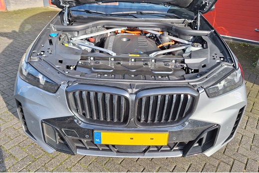 Rijervaring Chiptuning BMW X5 50e 489 PK G05 Voorkant
