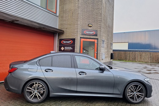 Rijervaring Chiptuning BMW 318i 156 PK G20-G21 Zijkant