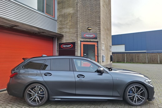 Rijervaring Chiptuning BMW 330i G20-G21 258 PK Zijkant