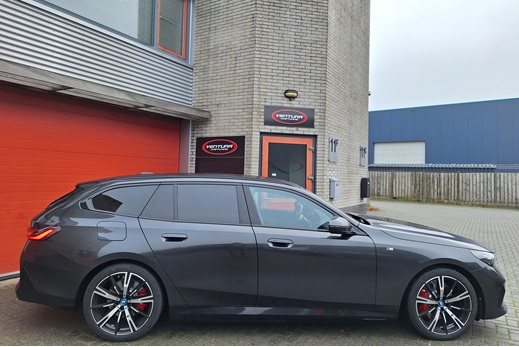 Rijervaring Chiptuning BMW 530e 299 PK G60 - G61 Zijkant