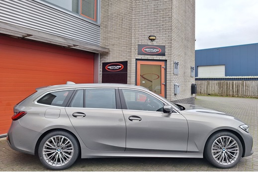 Rijervaring Chiptuning BMW 330e 292 PK G21-G21 Zijkant