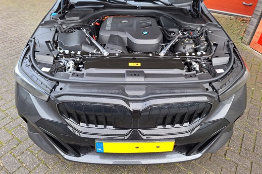 Rijervaring Chiptuning BMW 530e 299 PK G60 - G61 Voorkant