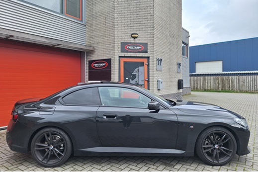 Rijervaring Chiptuning BMW 218i G42 156 PK Zijkant