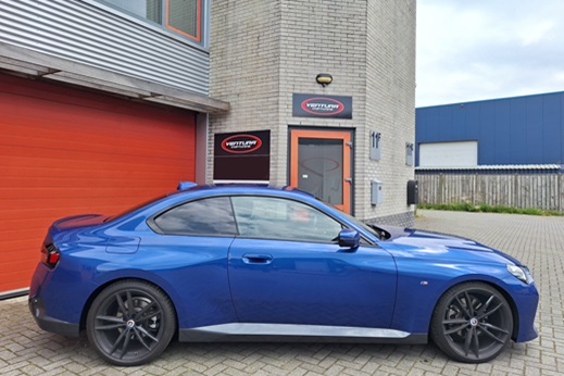 Rijervaring Chiptuning BMW 230i  245 PK G42 Zijkant