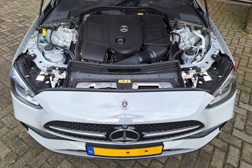 Rijervaring Chiptuning Mercedes W206 C300E 313 PK Voorkant