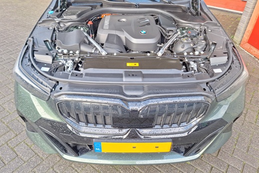 Rijervaring Chiptuning BMW 530e 299 PK G60 - G61 Voorkant