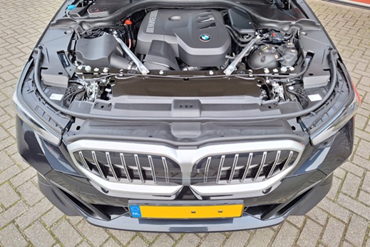 Rijervaring Chiptuning BMW 520i G60 G61 208 PK Voorkant
