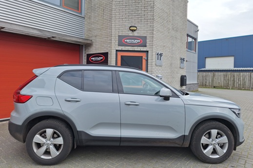 Rijervaring Chiptuning Volvo XC40 B3 163 PK Zijkant