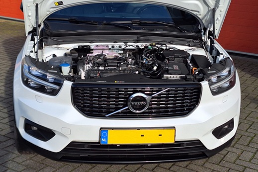 Rijervaring Chiptuning Volvo XC40 B4 197 PK Voorkant