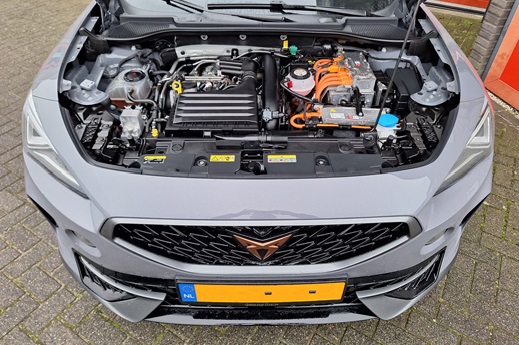 Rijervaring Chiptuning Cupra Formentor 1.4 e-Hybrid 245 PK Voorkant