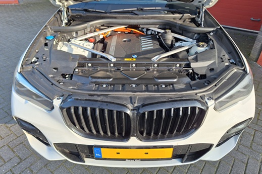 Rijervaring Chiptuning BMW X5 xDrive 45E 394 PK G05 Voorkant