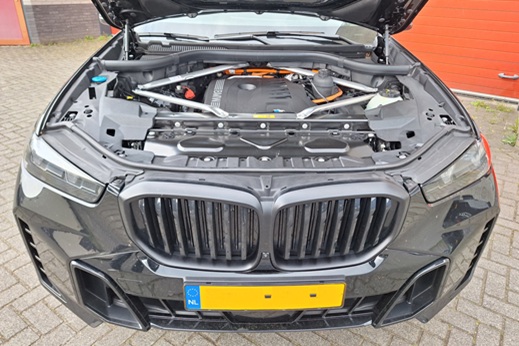 Rijervaring Chiptuning BMW X5 50e 489 PK G05 Voorkant