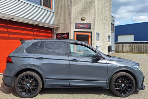Rijervaring Volkswagen Tiguan GTE 245 PK Zijkant