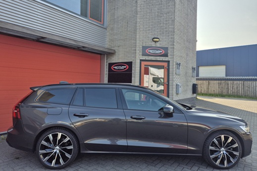 Rijervaring Chiptuning Volvo V60 B3 163 PK Zijkant
