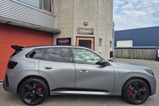 Rijervaring Chiptuning BMW X3 M50 xDrive 398 PK G45 Zijkant