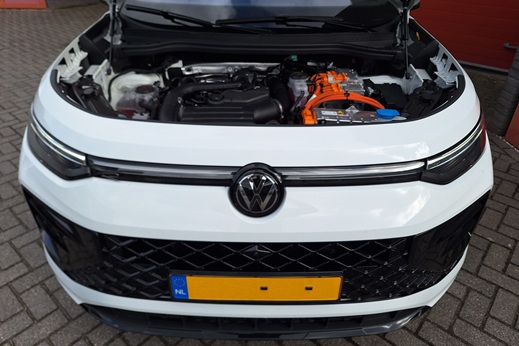 Rijervaring Chiptuning Volkswagen Tayron 1.5 eHybrid 272 PK Na tuning 325 PK Voorkant