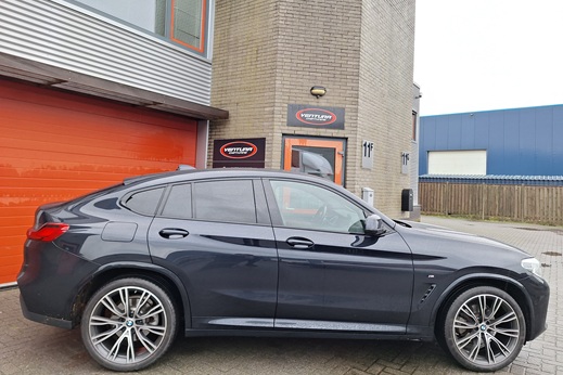 Rijervaring Chiptuning BMW X4 2.0i 184 PK G02 Zijkant