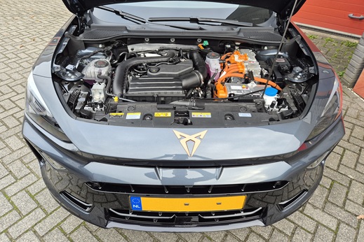 Rijervaring Chiptuning Cupra Formentor 1.5 TSi eHybrid 204 PK Voorkant