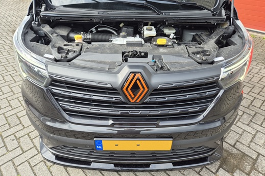 Rijervaring Chiptuning Renault Trafic 2.0 DCi 170 PK Voorkant