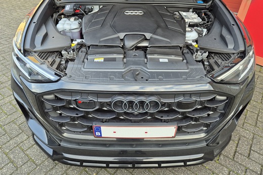 Rijervaring Chiptuning Audi Q8 60 TFSi e 490 PK Voorkant