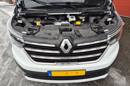 Rijervaring Chiptuning Renault Trafic 2.0 DCi 110 PK Voorkant