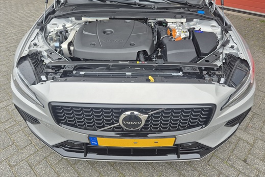 Rijervaring Chiptuning Volvo V60 T6 plug-in-hybrid 350 PK Voorkant